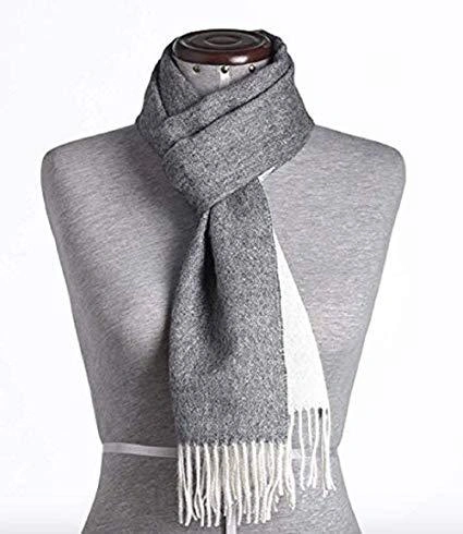 Luxurious Grey & White Baby Alpaca Scarf – Pure Comfort & Style.