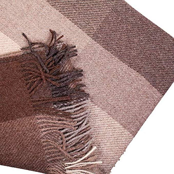 Cozy Alpaca Bliss: Snuggle Up with Nature's Softest Throw